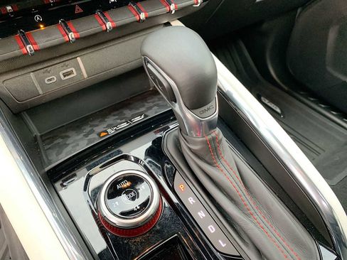 Certified 2024 GMC Canyon AT4X image 15