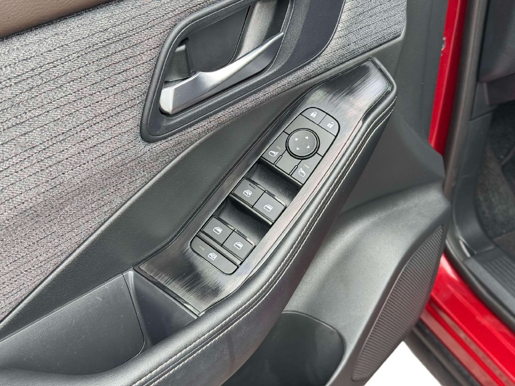 Certified 2023 Nissan Rogue SV AWD/4WD image 18