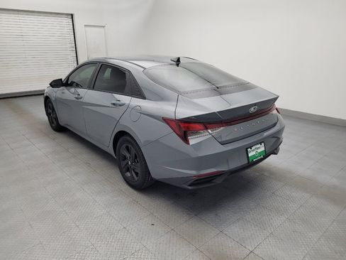 Used 2021 Hyundai Elantra SEL w/ Convenience Package FWD image 5