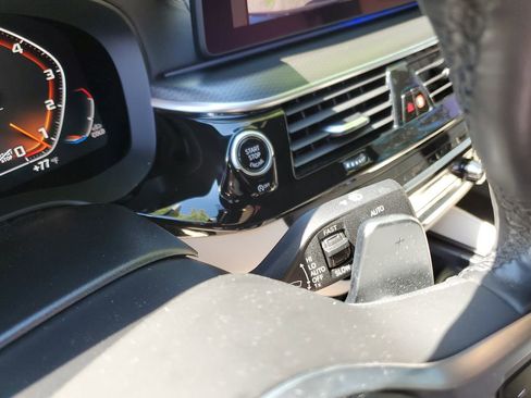 Used 2021 BMW M550i xDrive w/ Executive Package image 26