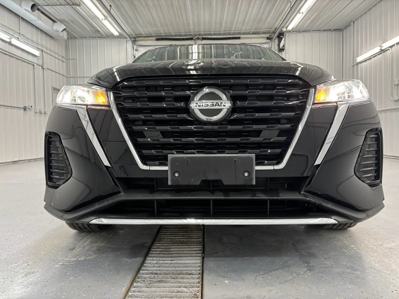 Used 2021 Nissan Kicks SV FWD image 11
