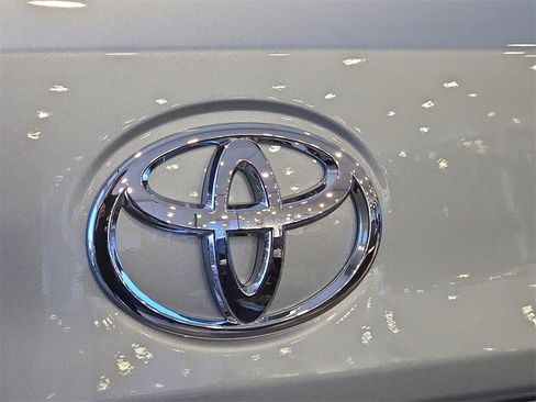 New 2026 Toyota Corolla Cross L image 10