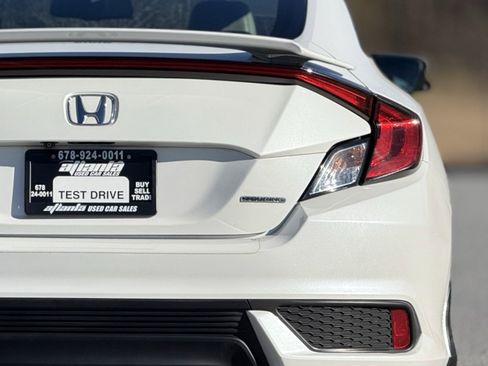 Used 2017 Honda Civic Touring image 16