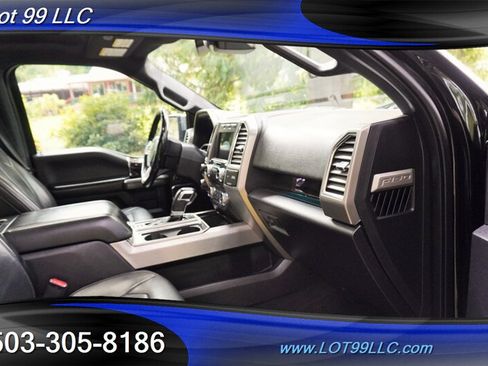 Used 2017 Ford F150 Platinum w/ Equipment Group 701A Luxury AWD/4WD image 19