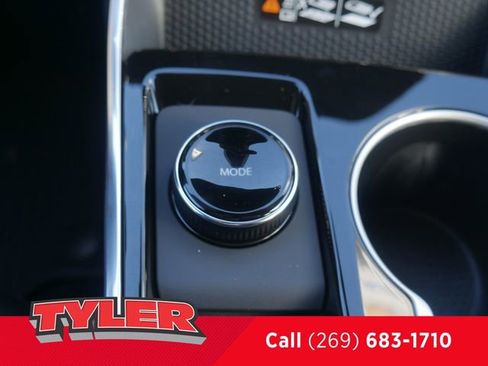 New 2026 Chevrolet Equinox LT w/ Convenience Package II image 35