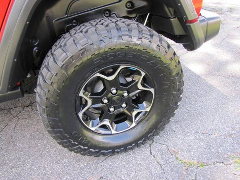 Used 2022 Jeep Wrangler Unlimited Rubicon 4xe w/ Cold Weather Group image 32