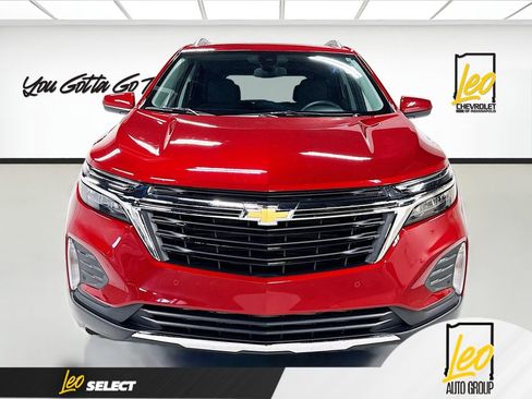 Used 2023 Chevrolet Equinox LT FWD image 2