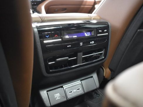 Used 2023 Acura MDX SH-AWD w/ Technology Package image 35