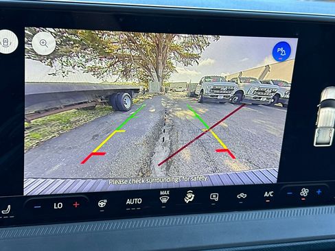 New 2025 Ford Maverick XLT w/ XLT Luxury Package image 17