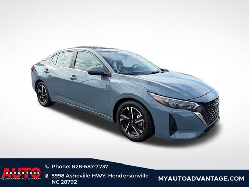 Used 2025 Nissan Sentra SV FWD image 1