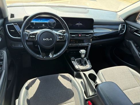 Used 2024 Kia Seltos S FWD image 22