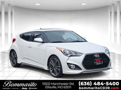 Used 2017 Hyundai Veloster Turbo w/ Tech Package 02