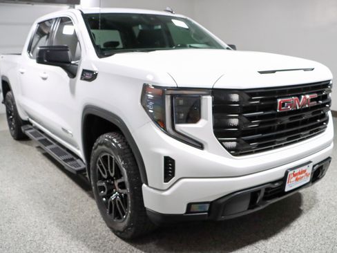 Used 2023 GMC Sierra 1500 Elevation w/ X31 Off-Road Package AWD/4WD image 5