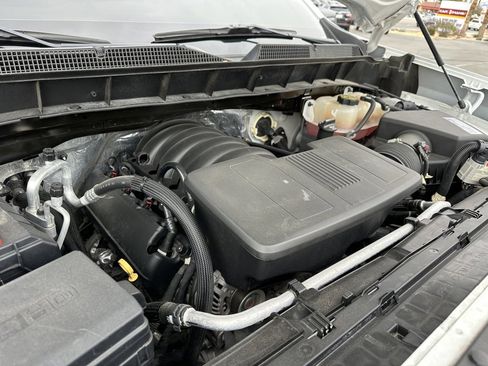 Used 2021 Chevrolet Silverado 1500 Custom Trail Boss w/ LPO, Dark Essentials Package image 30