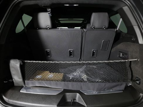 Used 2026 Cadillac Escalade V w/ LPO, Onyx Lite Package image 13