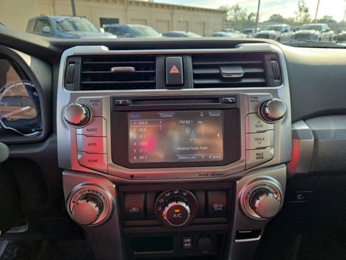 Used 2018 Toyota 4Runner SR5 image 16