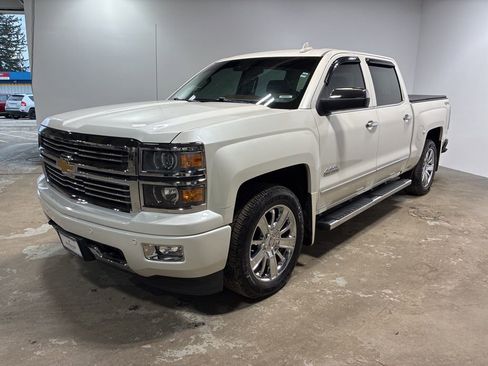Used 2015 Chevrolet Silverado 1500 High Country w/ High Country Premium Package image 2