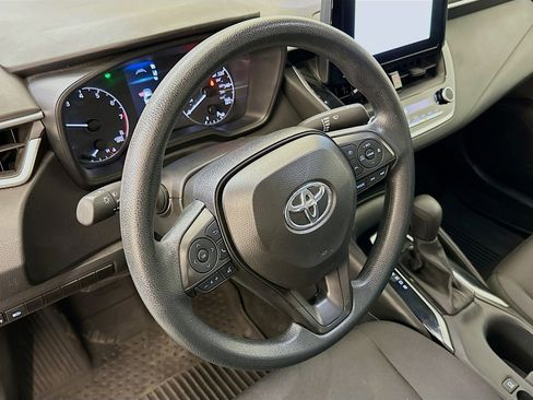 Used 2024 Toyota Corolla LE image 18