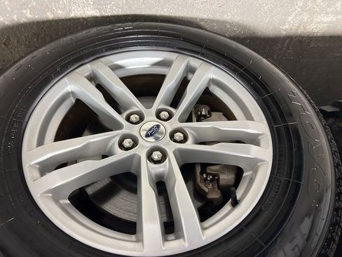 Used 2022 Ford Explorer XLT RWD image 44