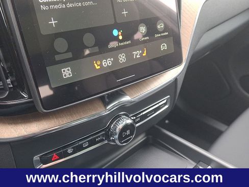 New 2026 Volvo XC60 B5 Plus w/ Protection Package Premier image 13