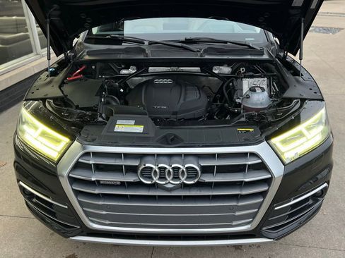 Used 2019 Audi Q5 Prestige w/ Prestige Package image 33