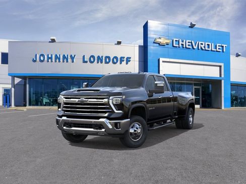 New 2026 Chevrolet Silverado 3500 LTZ w/ LTZ Convenience Package AWD/4WD image 8