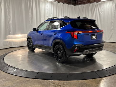 Certified 2025 Kia Seltos X-Line AWD/4WD image 7