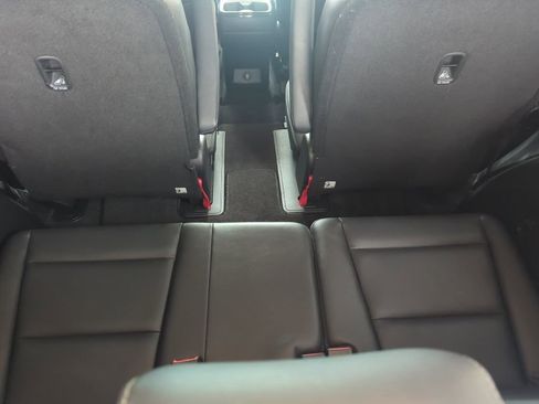 Used 2023 Kia Telluride S image 18