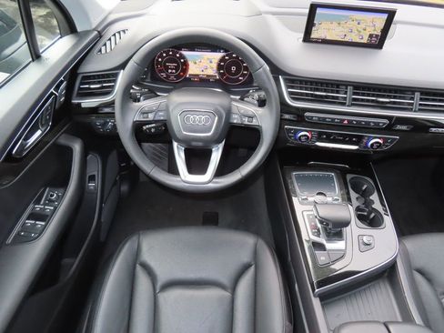 Used 2019 Audi Q7 3.0T Prestige image 8