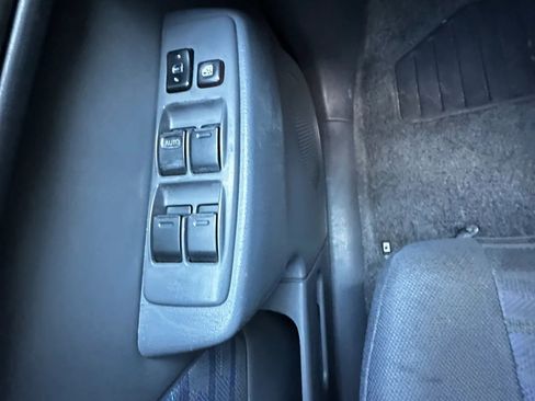 Used 1997 Toyota RAV4 2WD 4-Door image 27