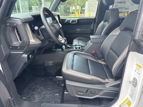 New 2026 Ford Bronco Outer Banks AWD/4WD image 9