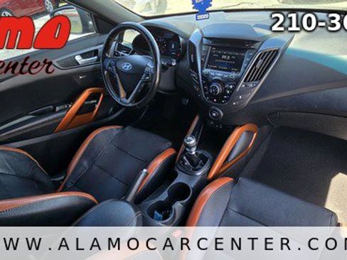 Used 2016 Hyundai Veloster Turbo image 15
