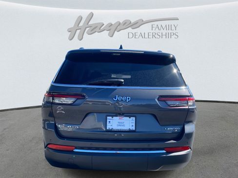 Certified 2022 Jeep Grand Cherokee L Limited image 42