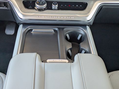 Certified 2025 Ford Expedition Max Platinum AWD/4WD image 21
