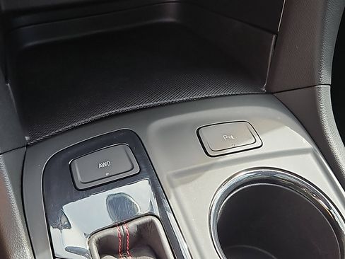 Used 2023 Chevrolet Equinox RS AWD/4WD image 25