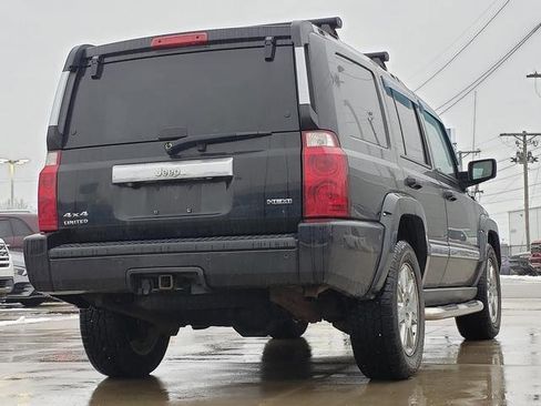 Used 2010 Jeep Commander Limited image 9