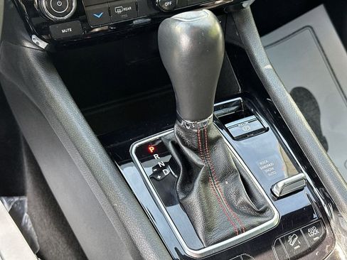 Used 2023 Jeep Compass Trailhawk image 20