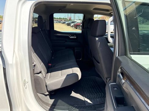 Used 2023 Chevrolet Silverado 1500 LT RWD image 11