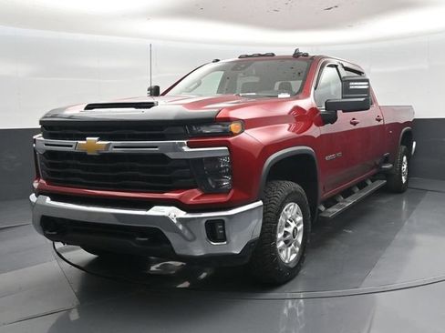 Used 2024 Chevrolet Silverado 2500 LT w/ True North Edition AWD/4WD image 32