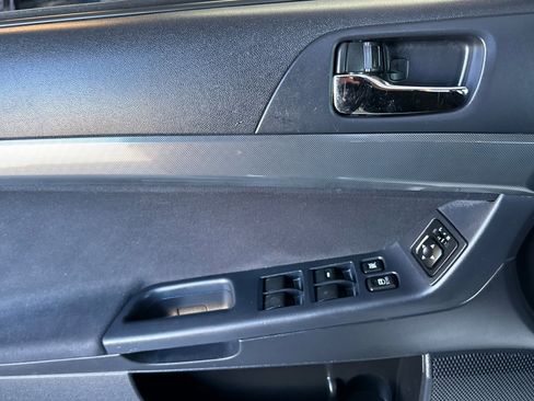 Used 2010 Mitsubishi Lancer Evolution GSR image 11