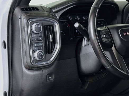 Used 2020 GMC Sierra 1500 AT4 w/ AT4 Premium Package AWD/4WD image 8