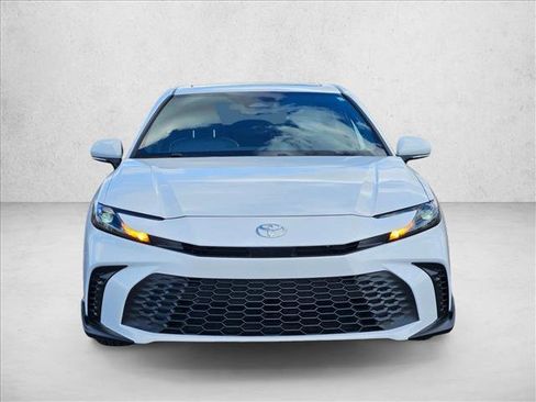 Used 2026 Toyota Camry SE w/ Multimedia Upgrade Package image 2