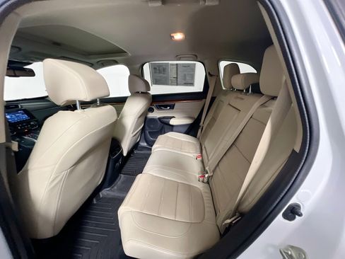 Used 2020 Honda CR-V Touring image 29