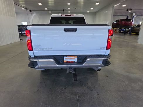 Used 2024 Chevrolet Silverado 3500 LTZ AWD/4WD image 7