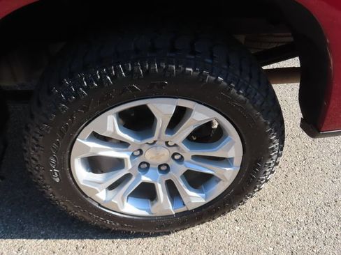 Used 2022 Chevrolet Silverado 1500 LTZ AWD/4WD image 15