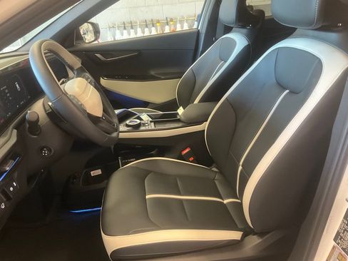 New 2025 Kia EV6 GT-Line image 13