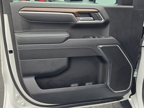 Used 2023 Chevrolet Silverado 1500 LT image 18