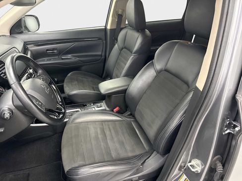 Used 2020 Mitsubishi Outlander SE AWD/4WD image 13