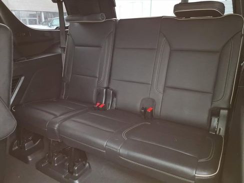 Used 2021 GMC Yukon SLT w/ SLT Premium Package image 21
