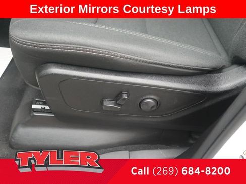 Used 2025 RAM 1500 Big Horn AWD/4WD image 22